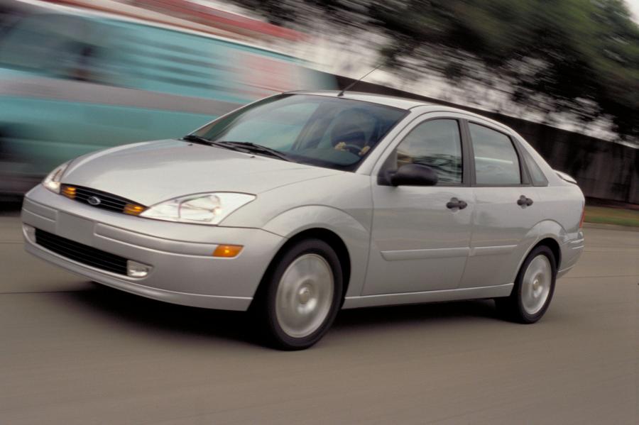  Ford Focus Saloon 1999 года  (фото 28 из 53)